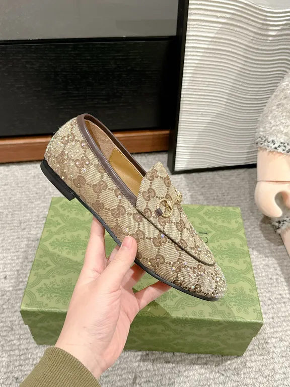 Gucci Shoe 